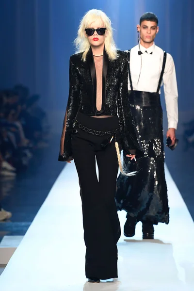Look 63